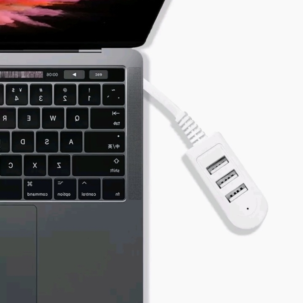 White USB Hub for Laptops